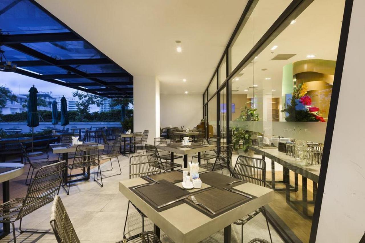 Parama Apartments Balcony Beachfront Nha Trang Extérieur photo
