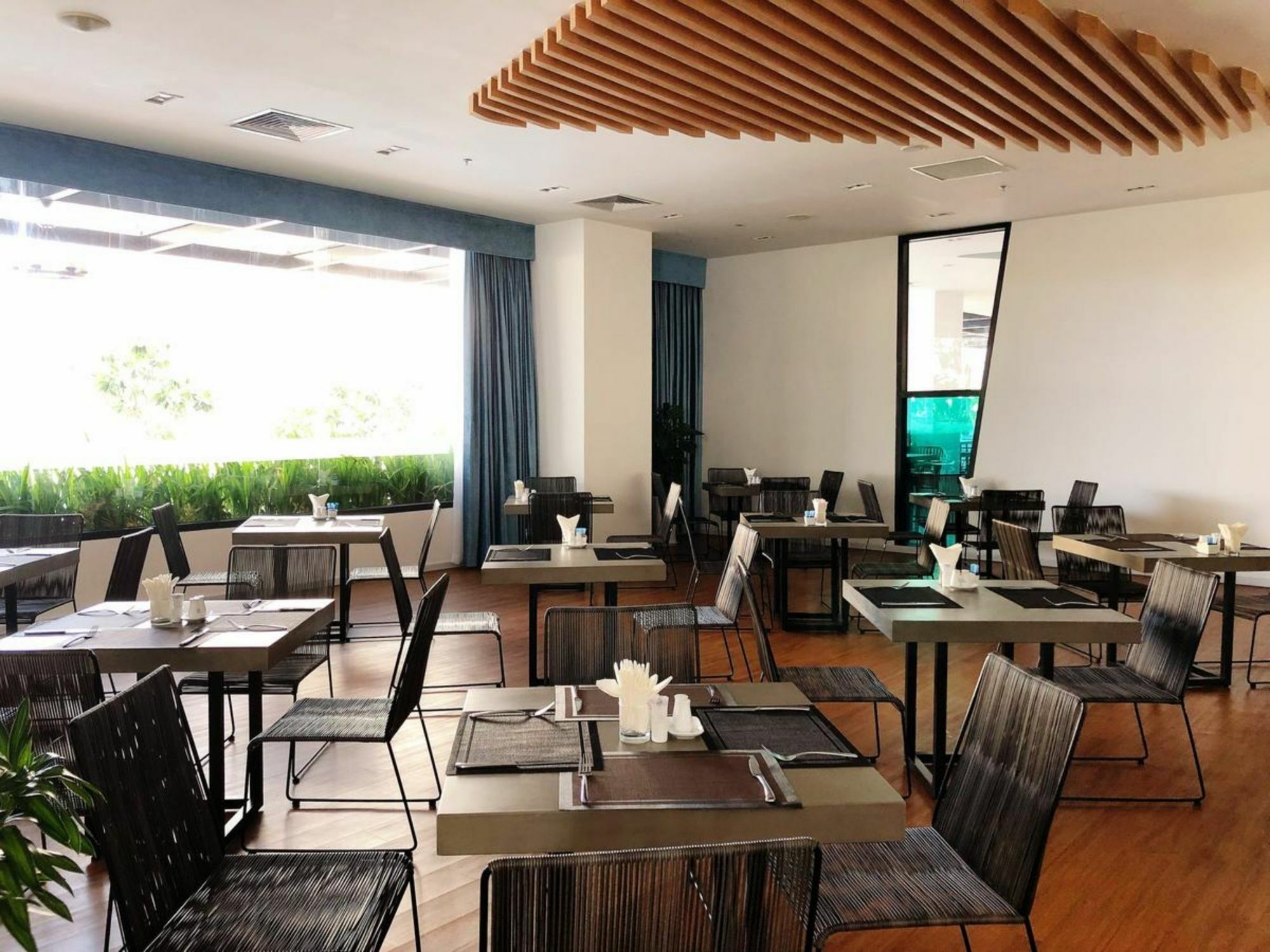Parama Apartments Balcony Beachfront Nha Trang Extérieur photo